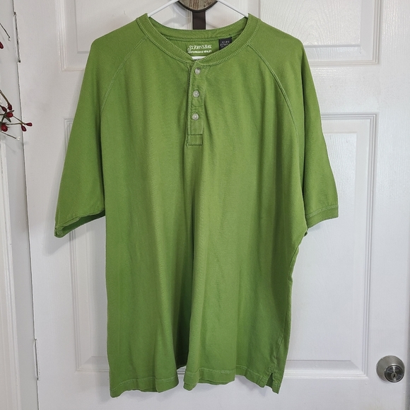 (1418) St. John's Bay Men's Classic 3 Button Short Sleeve Shirt, 2XL, Green - Picture 4 of 11